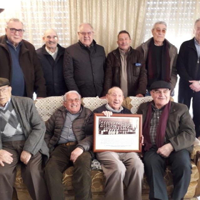 El mestre Enrique Abad Baldó compleix 101 anys