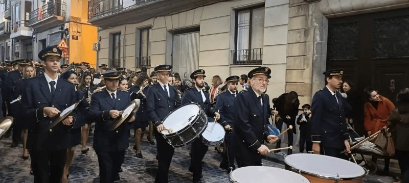 Festa que li parla al cor, abraça-la sense por