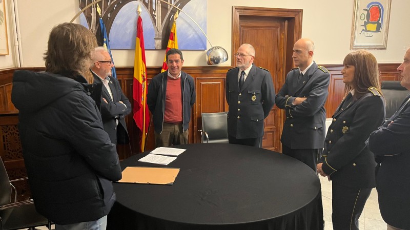 Moment de la reunió (Foto: Premsa Ajuntament Alcoi)