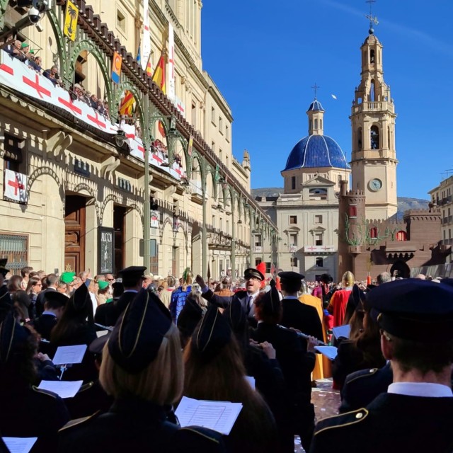 La Glòria pren els carrers d'Alcoi
